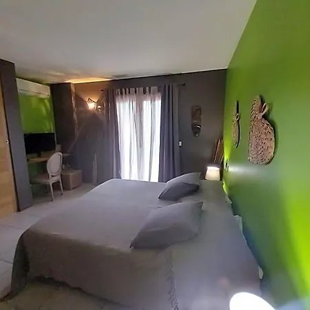 Villa Sorede Bed & Breakfast 3*