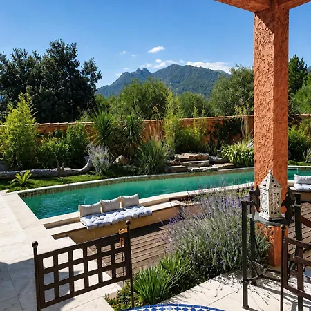Villa Sorede Bed & Breakfast 3*