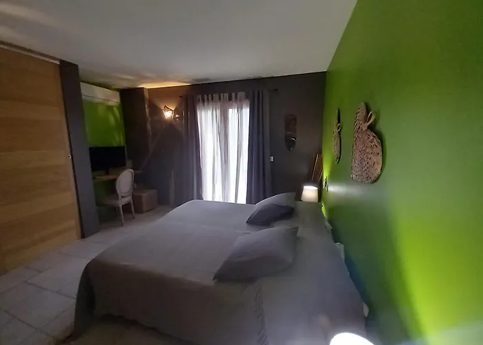 Villa Sorede 3*